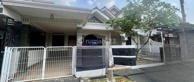 Disewakan Rumah Siap Huni di Kemang Pratama Bekasi 1