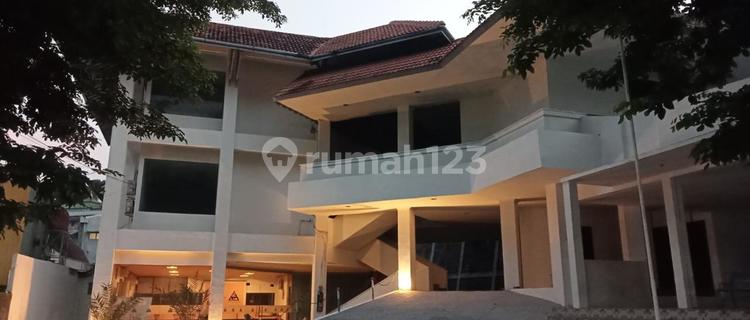 Dijual Gedung Veteran Semarang 1
