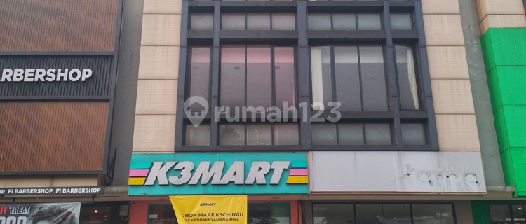 For Rent: 3-Story Shop House in Kota Wisata, Strategic Location 1