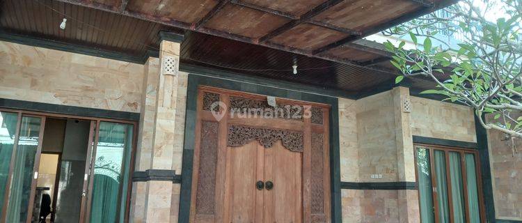 House in a residential area close to schools, traditional markets and close to Living World Mall 1