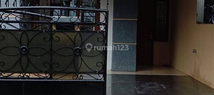 Disewakan Rumah luas 60 di Taman Harapan Baru dekat Masjid 1