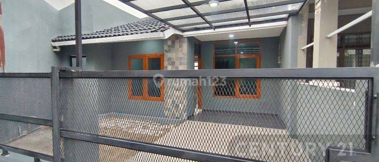 Rumah Bagus Rapi Siap Huni Nata Endah 2 Sadang Dekat TKI Bandung 1