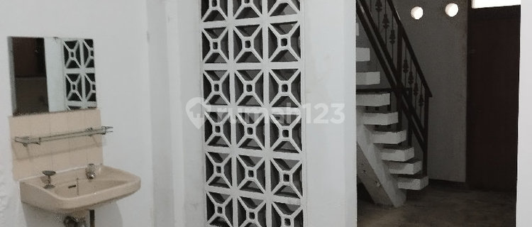 Rumah Strategis Siap Huni di Tengah Kota Semarang 1