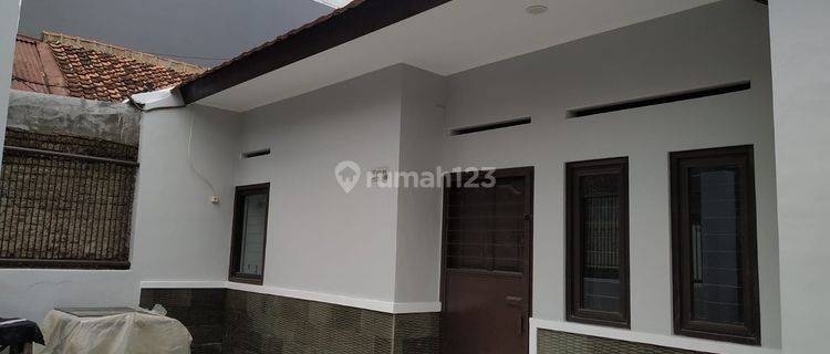 Rumah Sudah Renovasi SHM di Taman Kopo Indah, Bandung 1