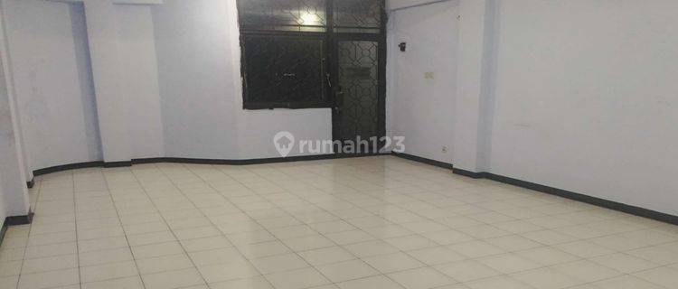 Disewakan Ruko Area Kebon Jati Cocok Pisan Untuk Kantor  1