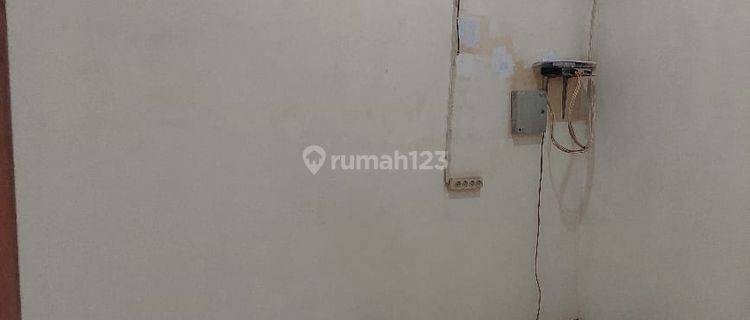 Di Sewakan Rumah Bari Beres Cat Di Taman Kopo Indah 2 1