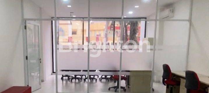 RUKO 3 LANTAI LOKASI SANGAT STRATEGIS DI KAWASAN NIAGA COCOK UNTUK USAHA, KANTOR, COFFEE SHOP DI SELATAN JAKARTA 1