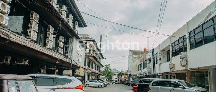 RUKO 2 LANTAI KAN DI JENDERAL SUDIRMAN. SIAP DIPAKAI, LOKASI STRATEGIS 1