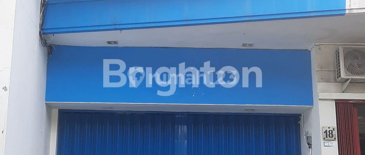 TWO-STORY SHOPHOUSE IN CENTRAL SEMARANG. NEAR CAMPUS, CITY CENTER, SIMPANG LIMA, HOSPITAL, ETC. STILL AVAILABLE! 1