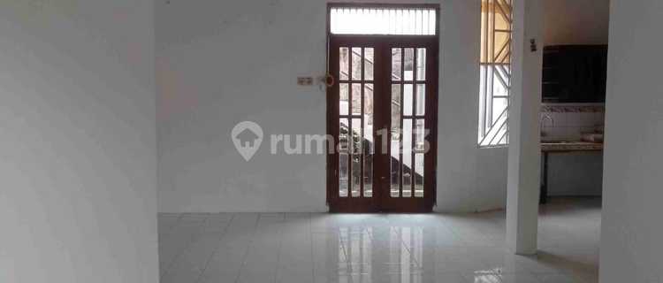 Ready-to-Use 2-Story House in West Semarang 1