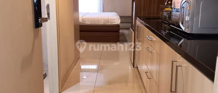 Ready-to-Use Louis Kienne Pandanaran Studio Apartment 1