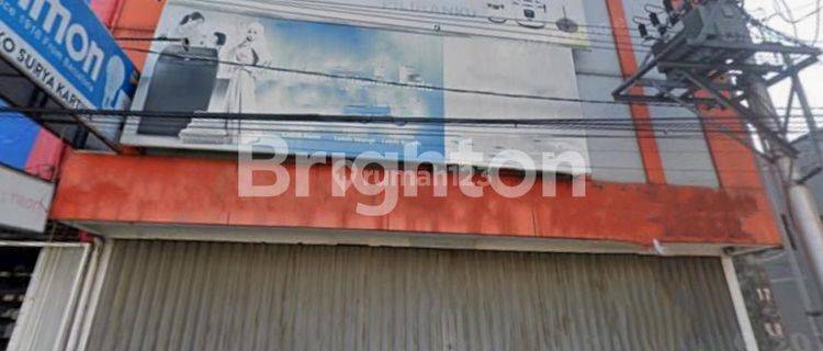 RUKO 3 LANTAI DENGAN LOKASI STRATEGIS & RAMAI 1