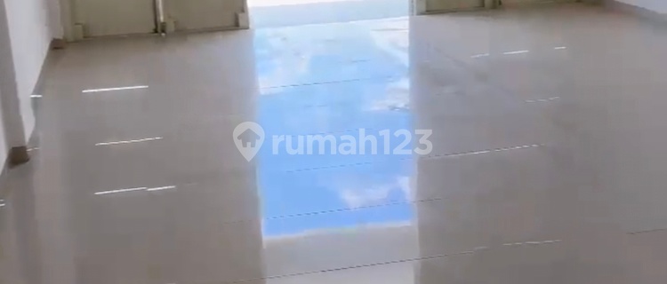 Ruko 3 Lantai + Rooftop Di Semarang Utara. Lokasi Strategis Bebas Banjir 1