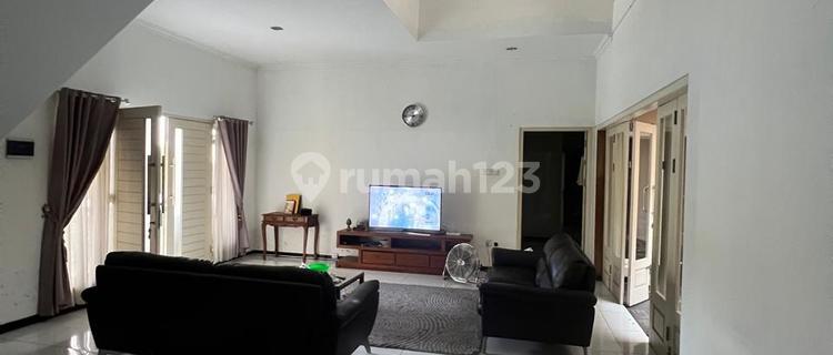 Rumah 2 Lantai Siap Pakai Di Dalam Cluster. Jarang Ada Seperti Ini 1