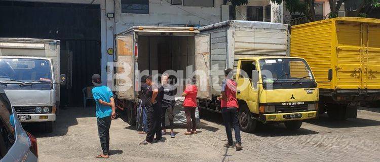 GUDANG SIAP DIPAKAI. AKSES MUDAH KE JL RAYA PANTURA 1