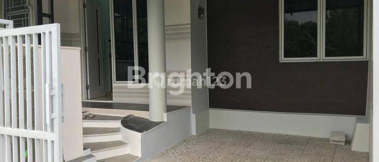 Rumah Cantik Full Renovasi  Cluster Hollywod Residence Tanah Baru 1