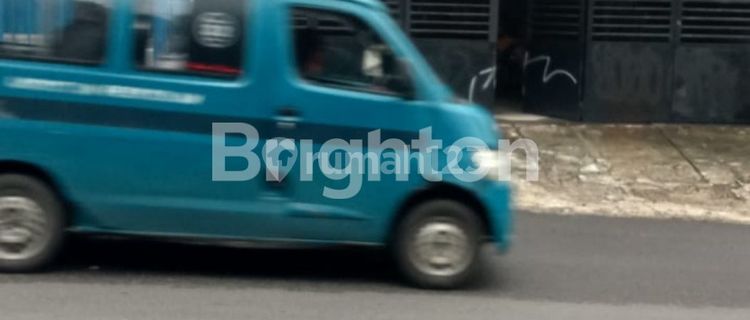 SHOPHOUSE FOR RENT, STREET-SIDE LOCATION, KARADENAN AREA 1