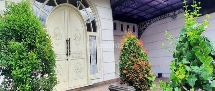 Dijual Cepat Rumah Dalam Komplek Lokasi Tenang Di Senayan 1