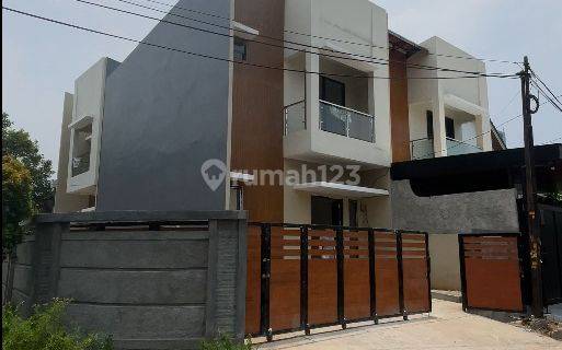 Brand New Rumah 2 Lantai Di Taman Kedoya Baru Jakarta Barat 1