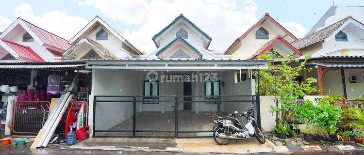 Rumah Baru Direnov 6 Menit ke Transmart Graha Raya Semi Furnish Harga All In J16095 1