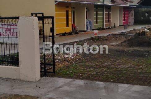 DI  RUMAH KONTRAKAN 4 PINTU LOKASI BUBULAK 1