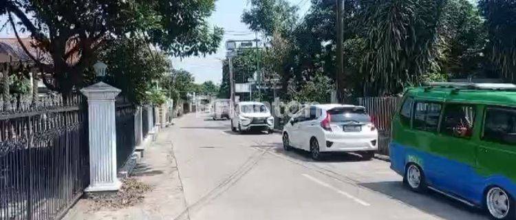 RUMAH  DEKAT KEBUN RAYA BOGOR 1