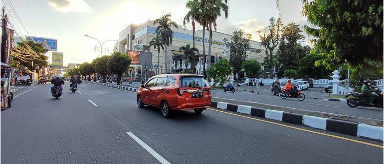 Tanah Jogja 800 Meter Jl.laksda Adi Sucipto, Lingkungan Kos, Shmp 1