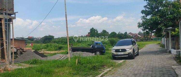 Tanah di Caturtunggal, Yogyakarta SHM 216 m² Siap Ajb 1