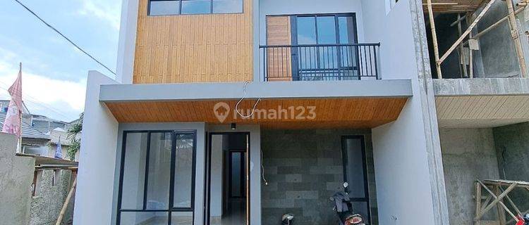 Rumah Scandinavian 2 Lantai Di mustikajaya 1