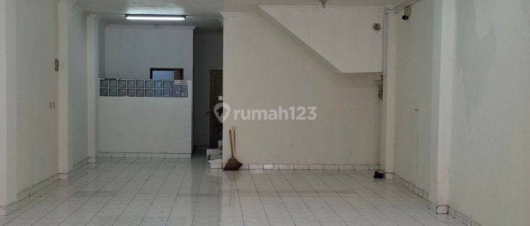 Ruko di Dulatip dekat Sudirman Street 1