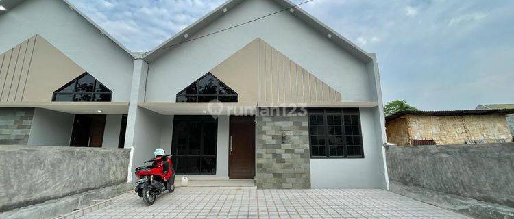 Rumah Cantik Uk 7.8x20 Simpang Selayang di jln Stella, Medan Tuntungan 1