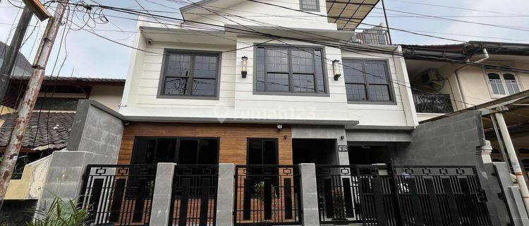 Di Jual Rumah Baru 3 Lantai Di Pondok Bambu Duren Sawit 1