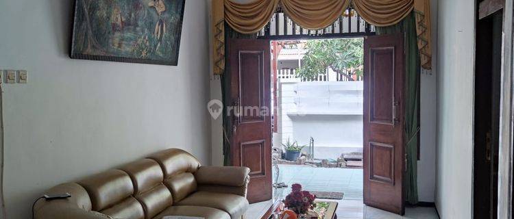 Rumah Sewa 1 Lantai Furnished One Gate System Di Kutisari Indah 1