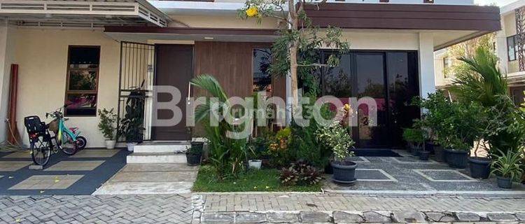 RUMAH 2 LANTAI MEWAH DAN BESAR LOKASI HOOK DI SELATAN JAKARTA 1