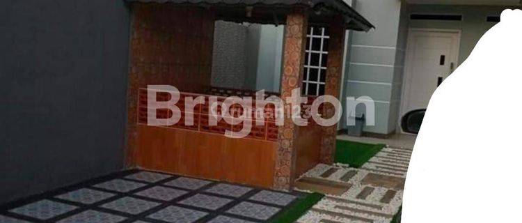 RUMAH CANTIK MURAH FULL FURNISHED PLUS TEMPAT USAHA DI CISEENG 1