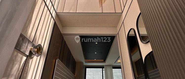 RUMAH DI CLUSTER DEMPSEY HILL - CITRALAND UTARA, SURABAYA BARAT 1