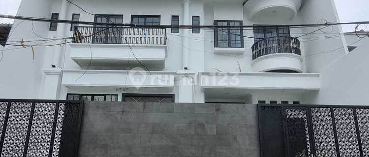For Sale New House in Tomang, West Jakarta 1