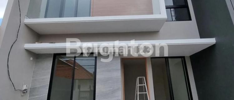 RUMAH BARU MINIMALIS 2 LANTAI DI KUTISARI INDAH - SIAP HUNI DEKAT UBAYA & PETRA 1