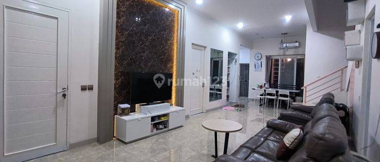 Rumah 2 Lantai Semi Furnished di Phg, Cluster Topaz, Tangerang 1