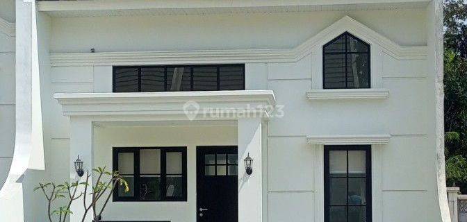 Rumah Mewah Townhouse Modern Salatiga 1