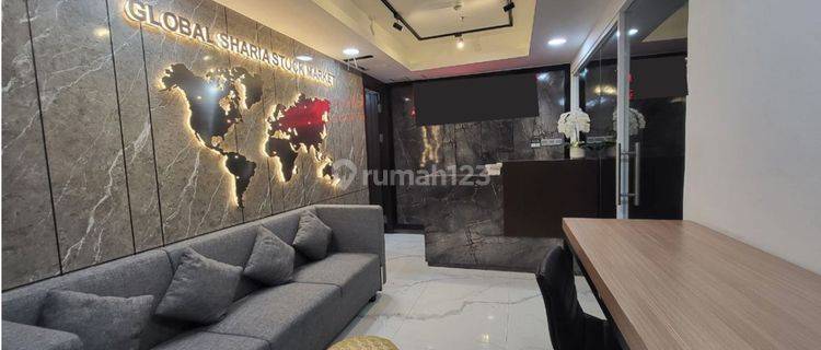 Office Space Bagus Pusat Kota Furnished di Pakuwon Tower  1