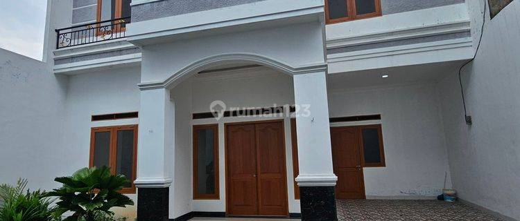 Dijual Rumah Baru LT 94 m² dlm Cluster 2 Lt Jl.Raya Jagakarsa SHM 1