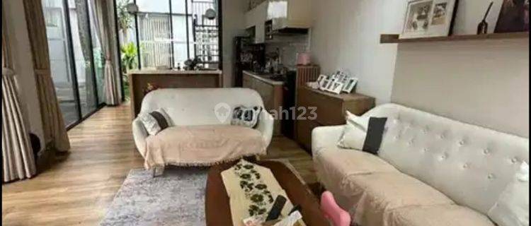 Disewakan Rumah Cantik Siap Huni di Bintaro Pesanggrahan  1