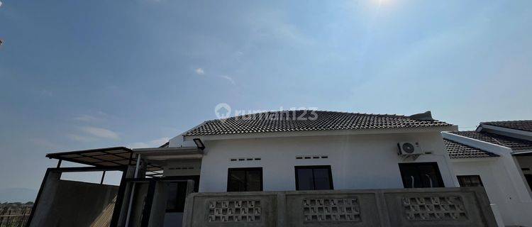 Di jual rumah murah minimalis modern bebas banjir di bandung  1