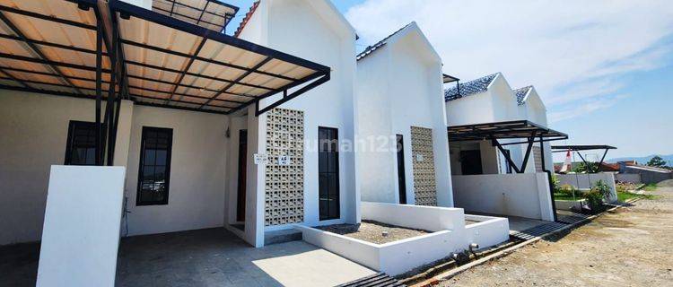 Jual Rumah Minimalis Modern Bebas Banjir Dibandung 1