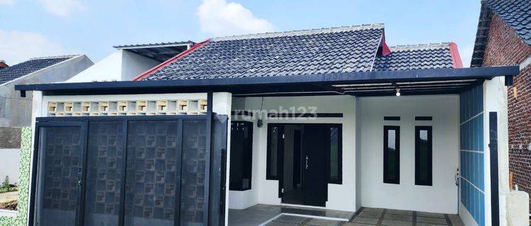 Buruan Rumah Minimalis Modern Bebas Banjir Dibandung 1