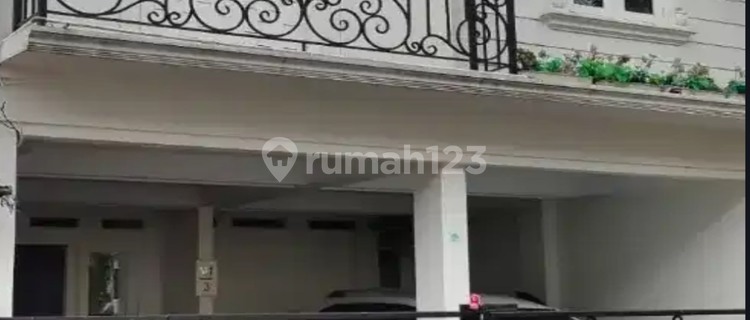 House for Sale in Pondok Ranji, Bintaro Sector 2, Fully Furnished 1