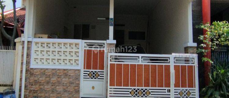 Dijual Rumah 2 Lantai Taman Royal Cipondoh Tangerang 1