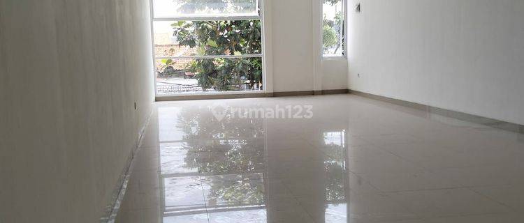 Dijual Ruko Baru Siap Pakai di Holis 1