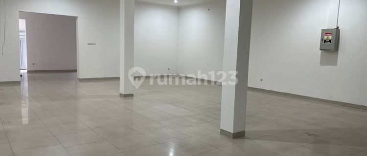 For Rent: House for Business/Office in the Center of Bandung City 1